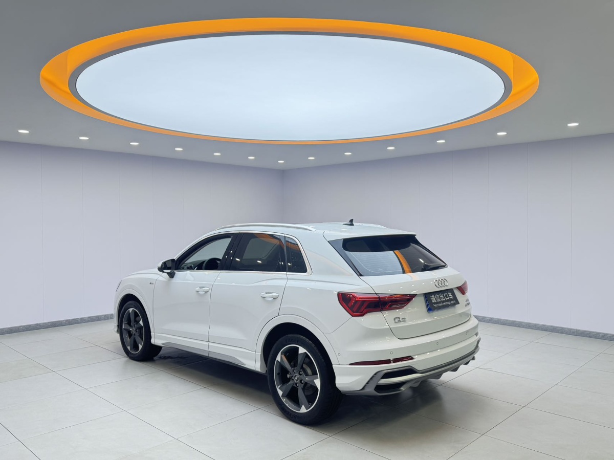 Audi Q3 2023 #4 Audi Q3 2023 car image #4