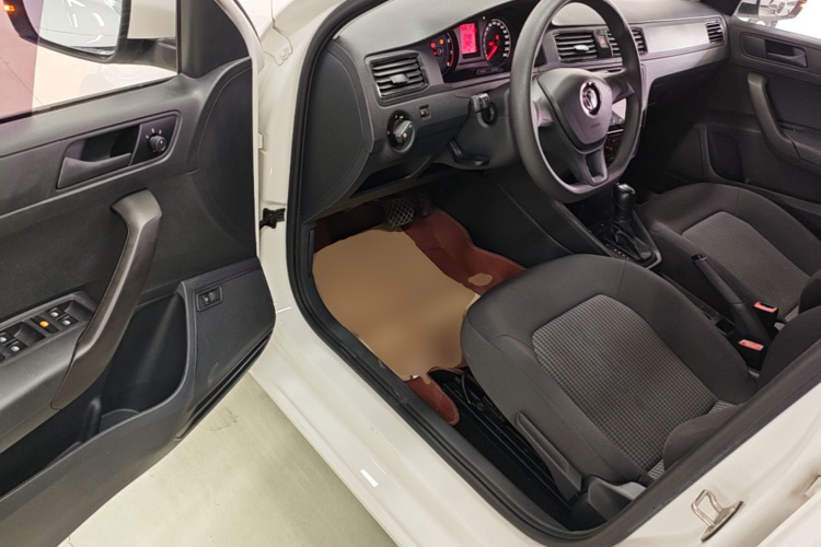 Volkswagen Santana 2020 car image #16