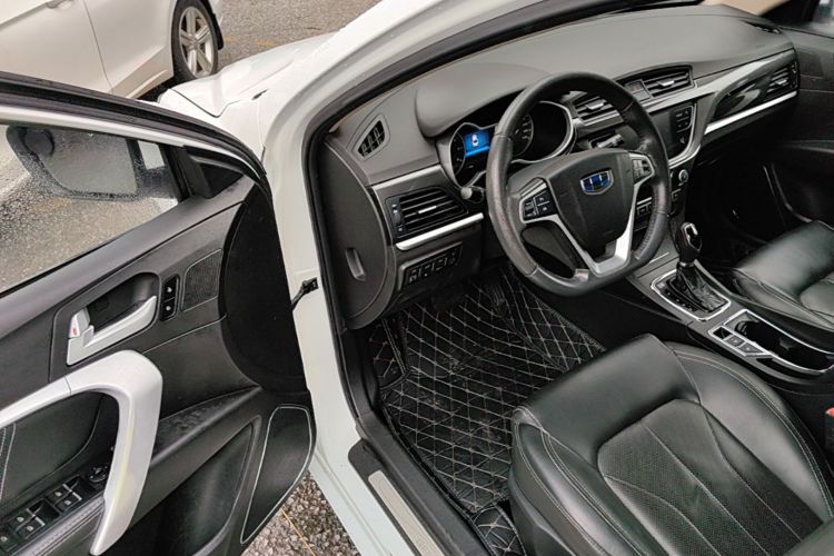 GEELY Emgrand 2016 car image #16