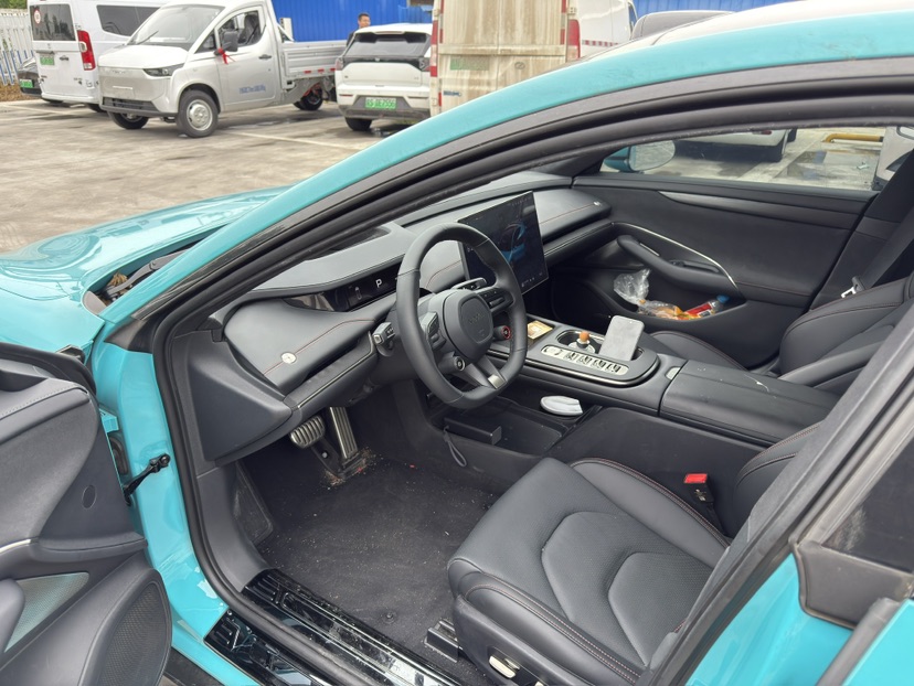 MI SU7 2024 car image #7