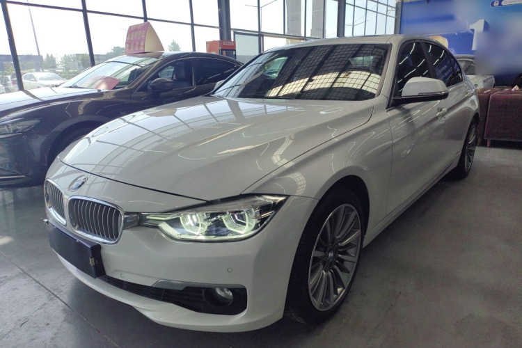 BMW 3 Series 2019 #2 BMW 3 Series 2019 imagem de carro #2