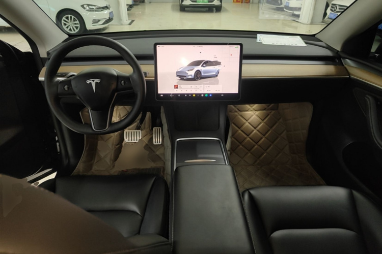 Tesla Model Y 2021 #10 Tesla Model Y 2021 car image #10