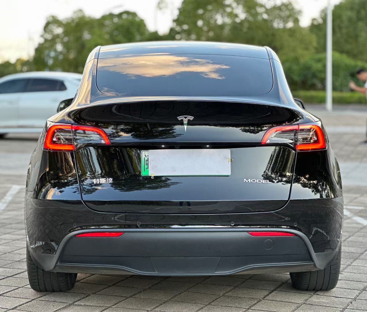 Tesla Model Y 2021 #6 Tesla Model Y 2021 immagine di auto #6