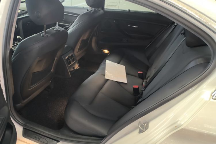 BMW 3 Series 2017 #13 BMW 3 Series 2017 car image #13