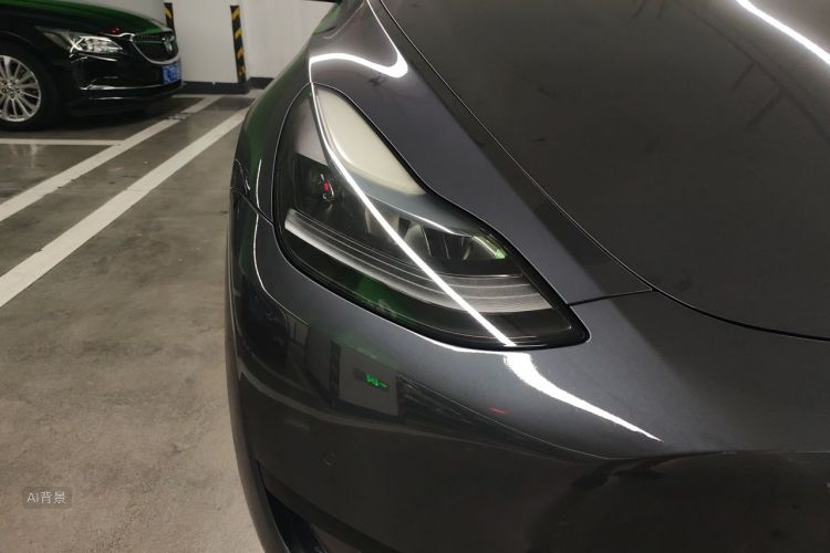 Tesla Model Y 2022 car image #8