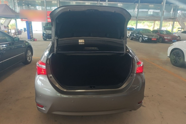 Toyota Corolla 2016 immagine di auto #19