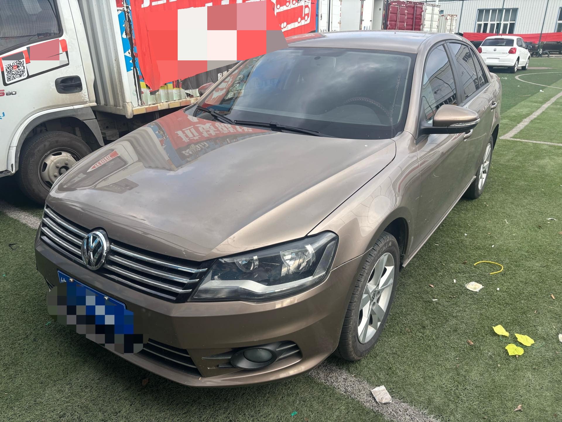 Volkswagen Bora 2015 car image 