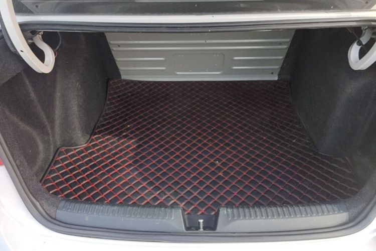 Volkswagen Santana 2018 car image #19
