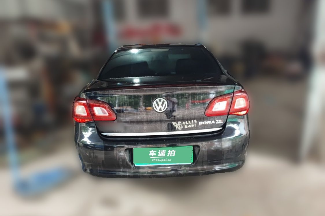 Volkswagen Bora 2011 car image #6