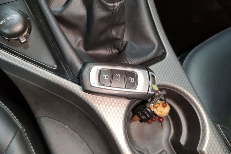 GEELY Emgrand GS 2018 car image #9