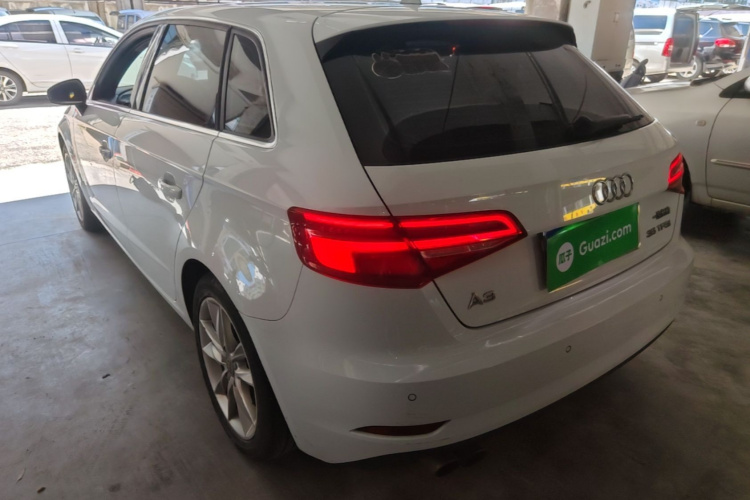 Audi A3 2018 car image #5