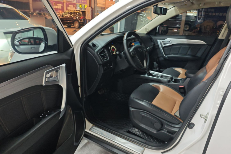 GEELY Vision X6 2017 immagine di auto #12