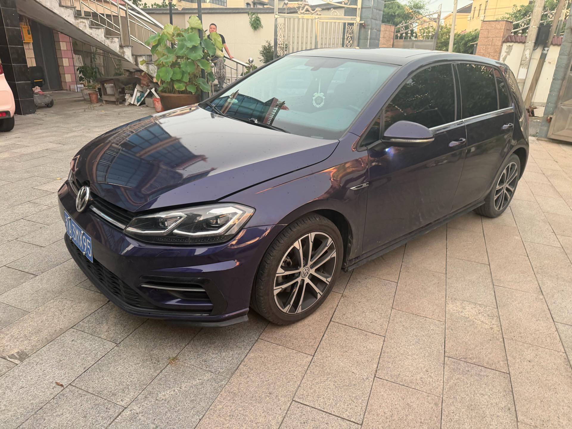 2018 car image 