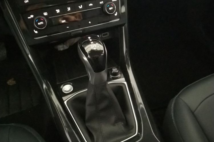 Volkswagen Tharu 2025 #14 Volkswagen Tharu 2025 صورة سيارة #14