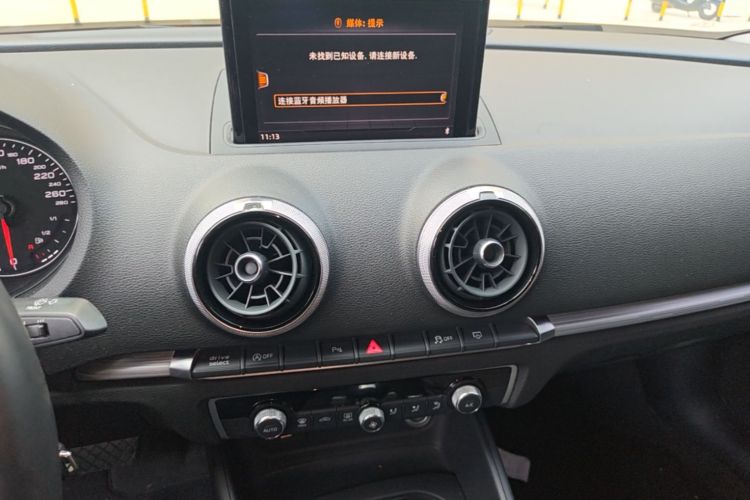 Audi A3 2019 imagem de carro #23