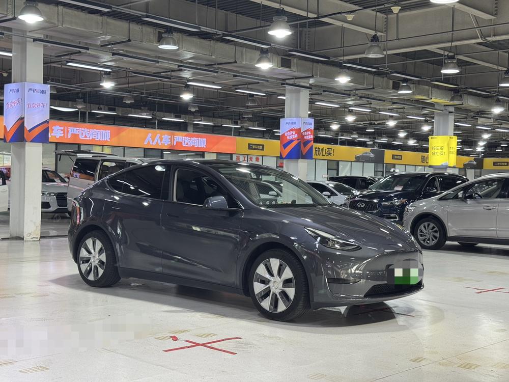 Tesla Model Y 2022 immagine di auto #3