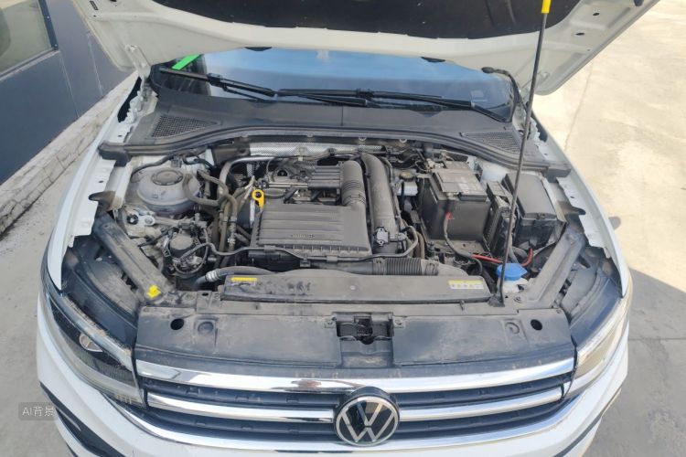 Volkswagen Bora 2025 car image #22
