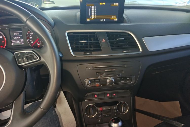 Audi Q3 2019 #13 Audi Q3 2019 car image #13