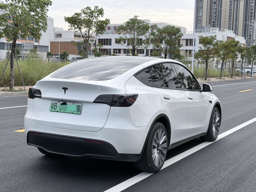 Tesla Model Y 2023 #4 Tesla Model Y 2023 imagem de carro #4