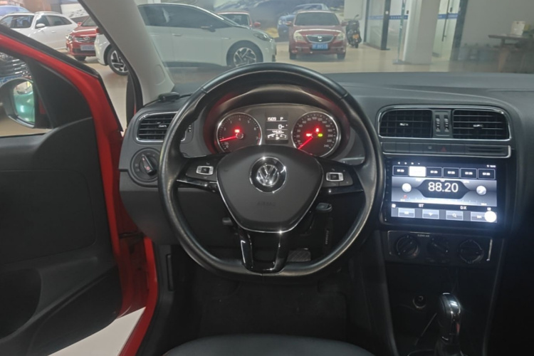 Volkswagen Polo 2016 #11 Volkswagen Polo 2016 car image #11