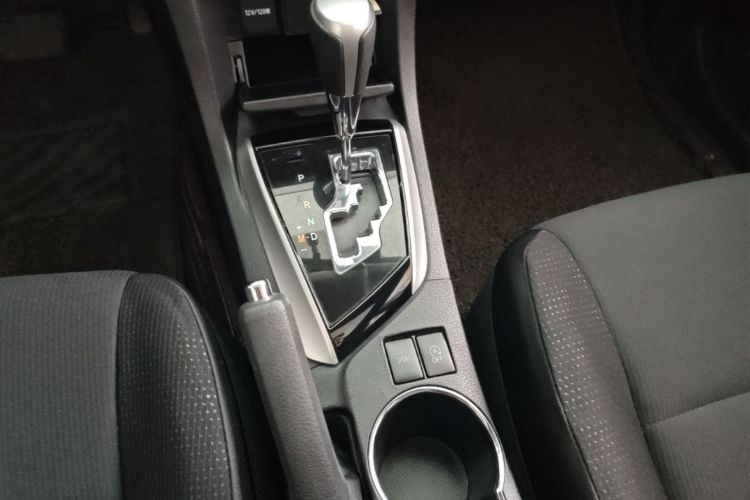 Toyota Corolla 2018 car image #14