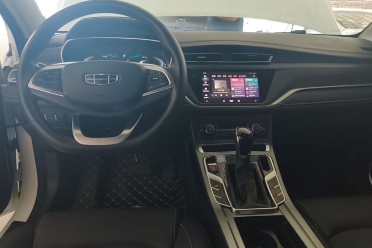 GEELY Emgrand 2021 car image #10
