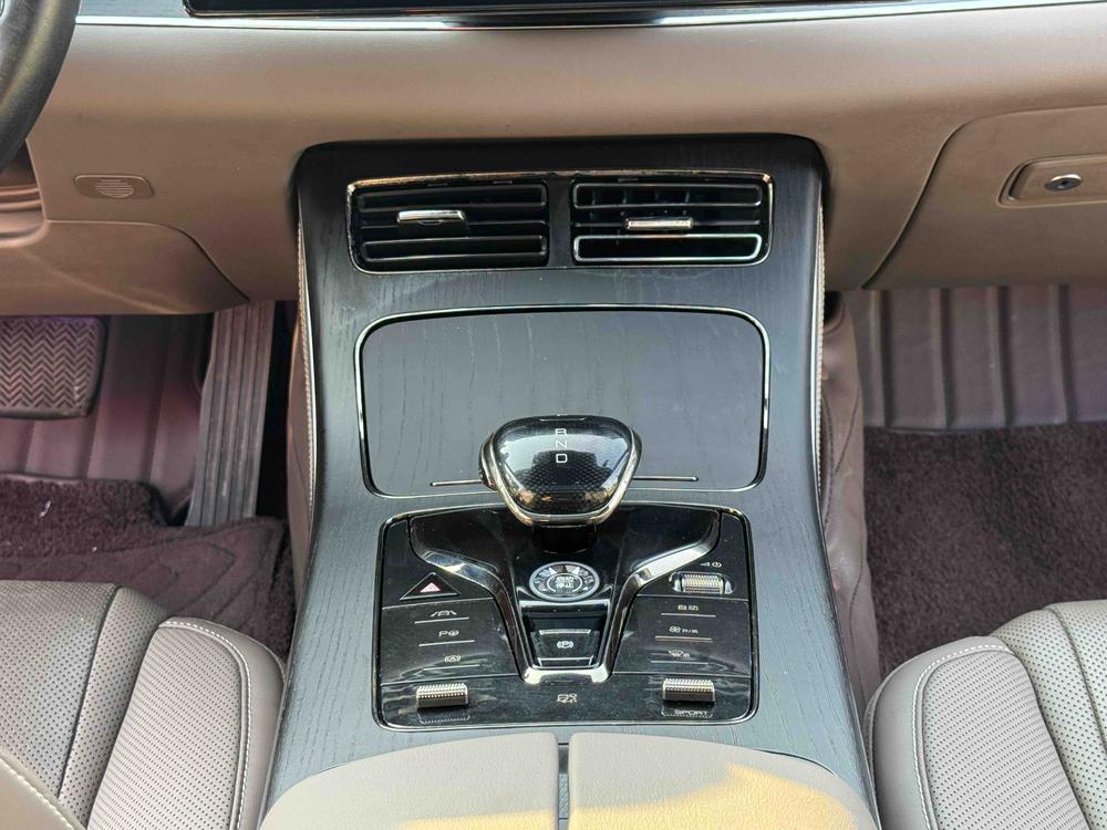 BYD Han 2021 car image #12