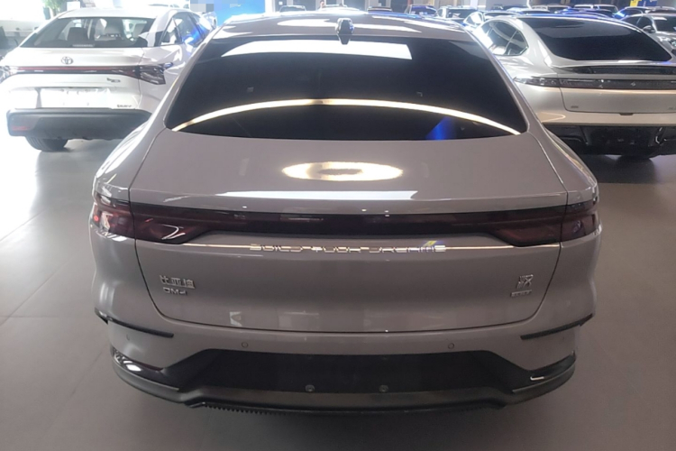 BYD Han 2025 #6 BYD Han 2025 immagine di auto #6