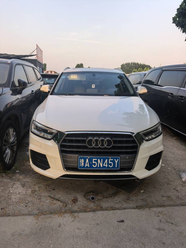Audi Q3 2018 Audi Q3 2018 immagine di auto