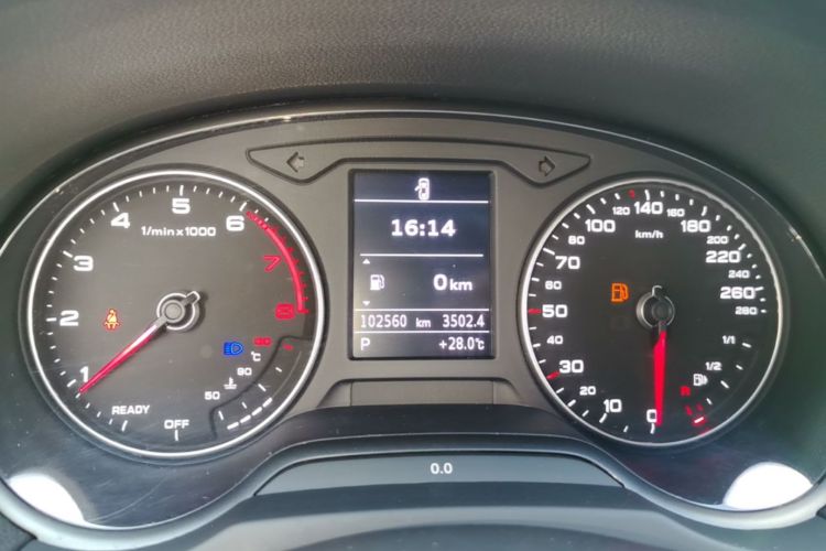 Audi A3 2019 car image #12
