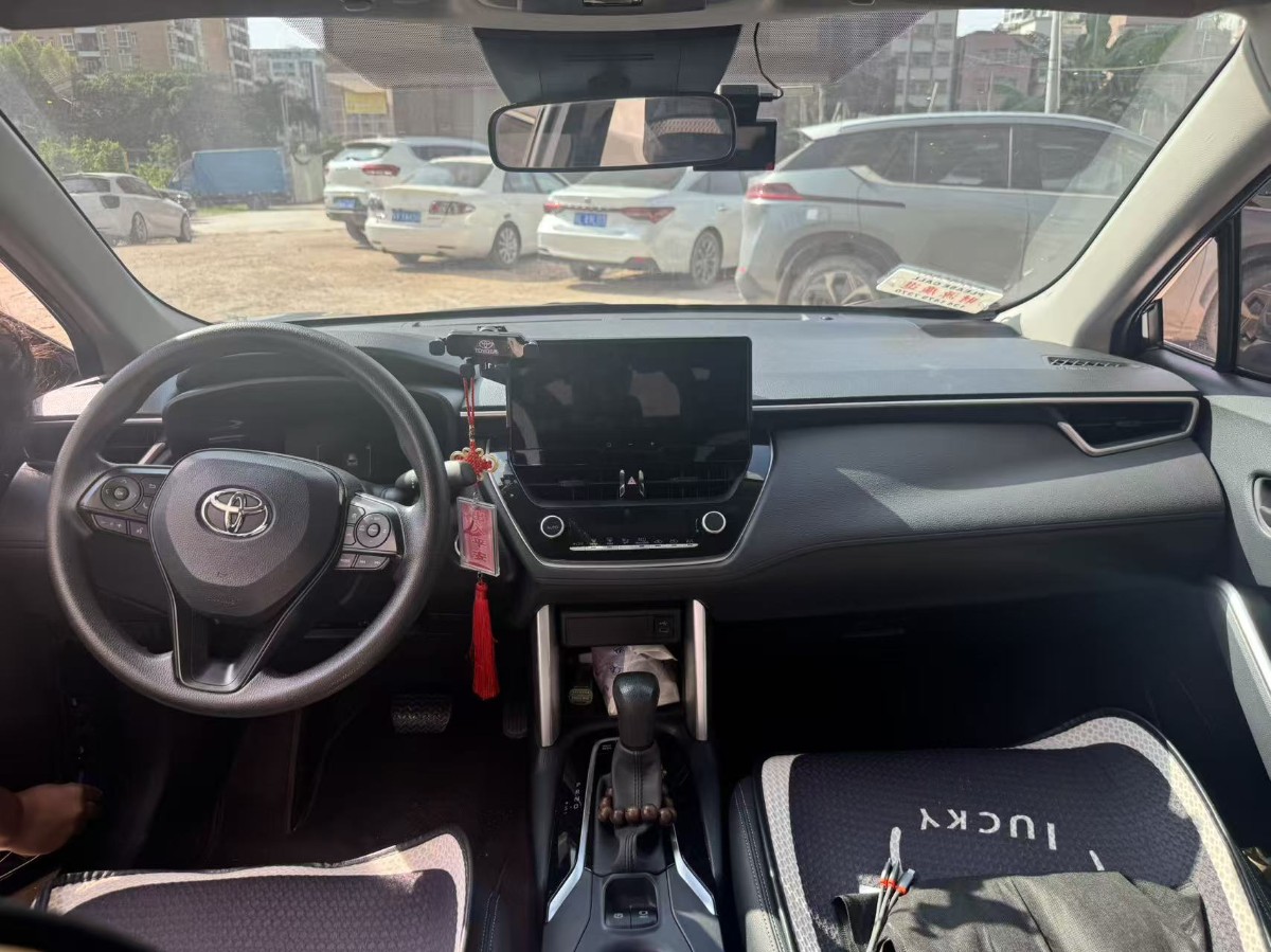 Toyota Corolla Cross 2024 car image #2
