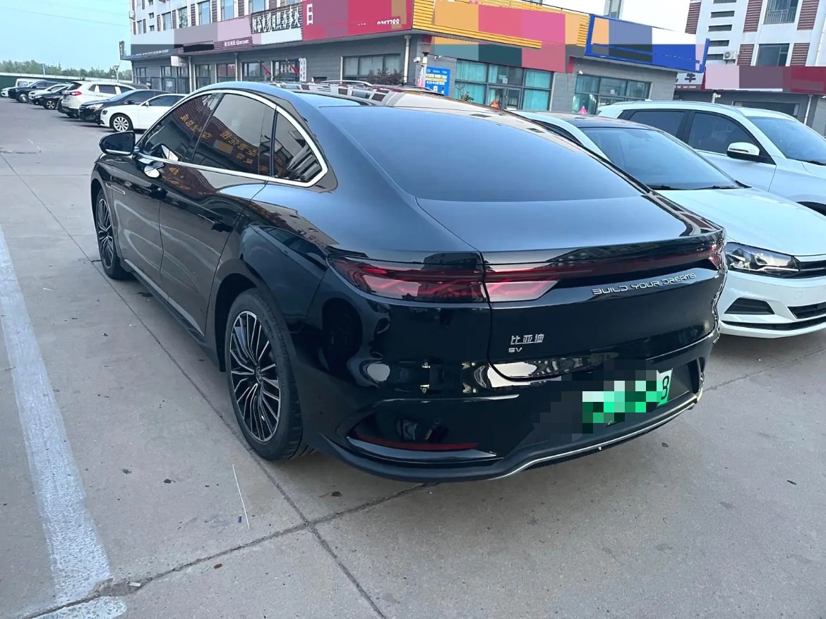 BYD Han 2023 car image #9