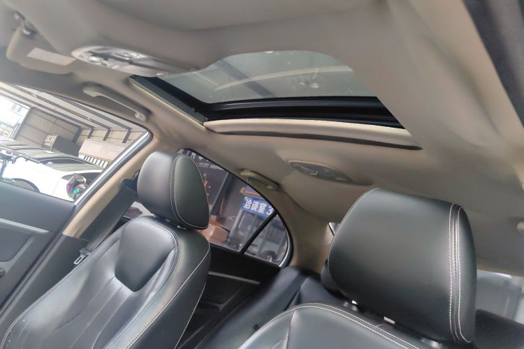 GEELY Emgrand 2017 #18 GEELY Emgrand 2017 car image #18