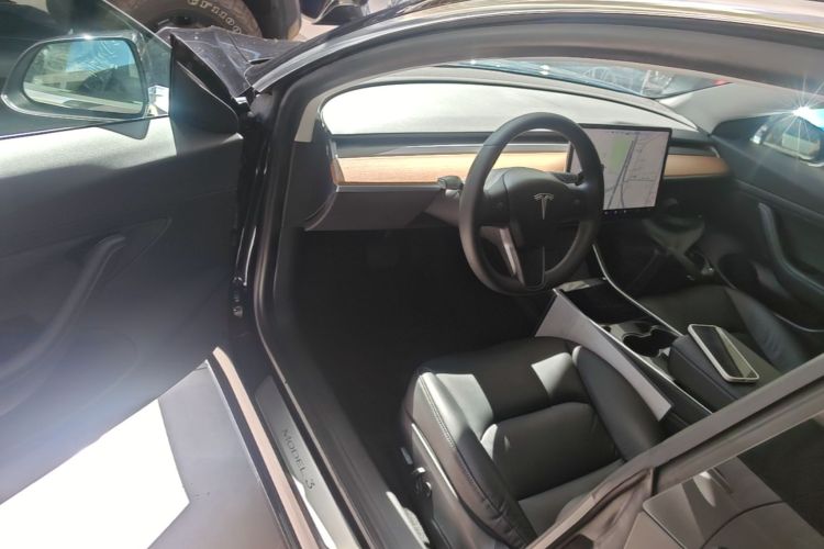 Tesla Model 3 2020 #16 Tesla Model 3 2020 car image #16