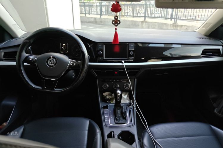Volkswagen Lavida 2019 car image #11
