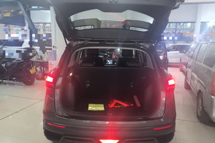 GEELY Coolray 2025 imagen de coche #19