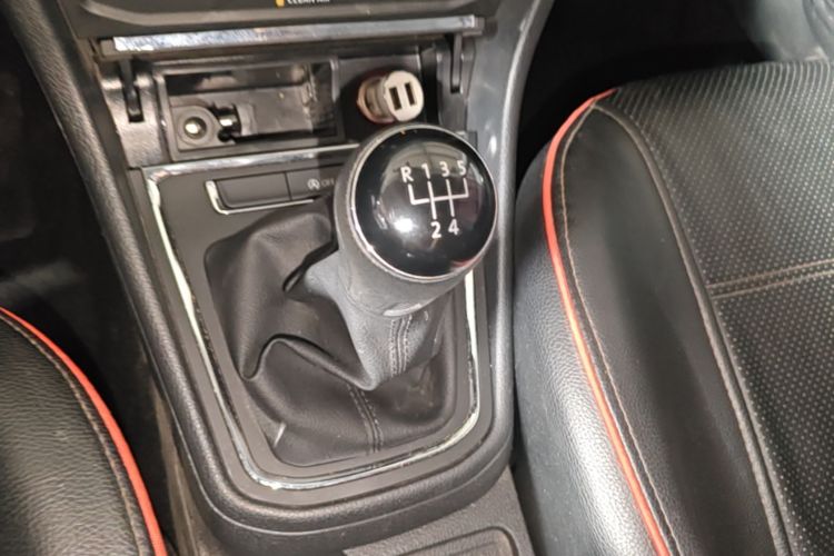 Volkswagen Bora 2020 car image #14