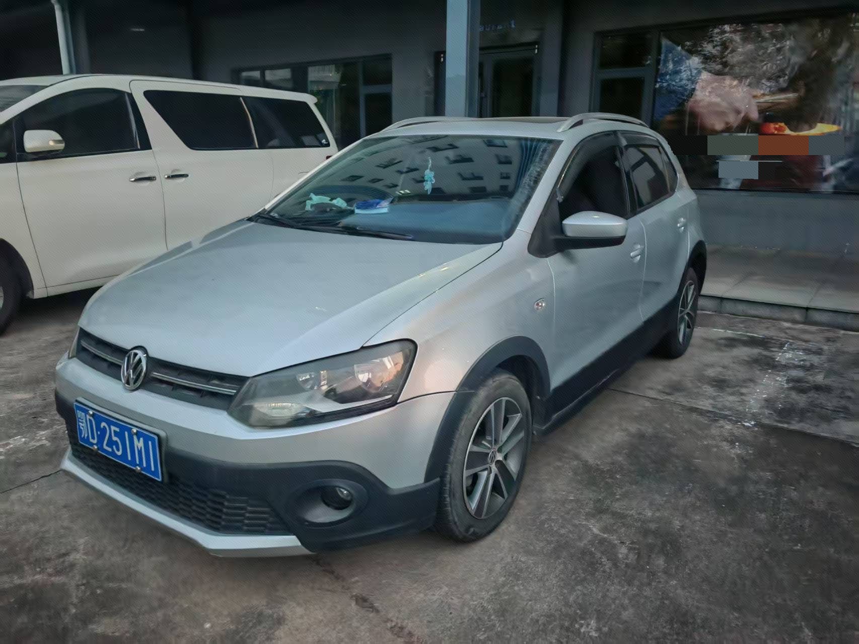 Volkswagen Polo 2013 car image 