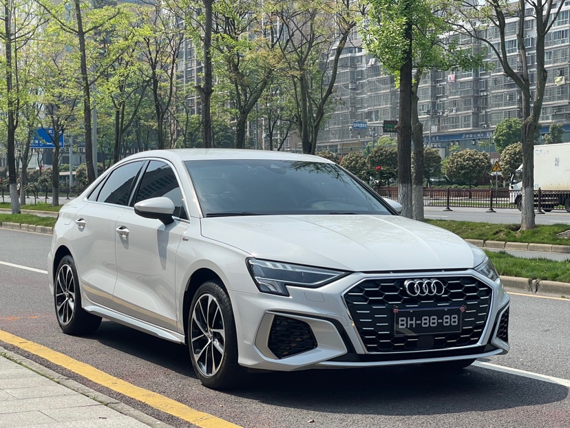 Audi A3 2022 car image #3