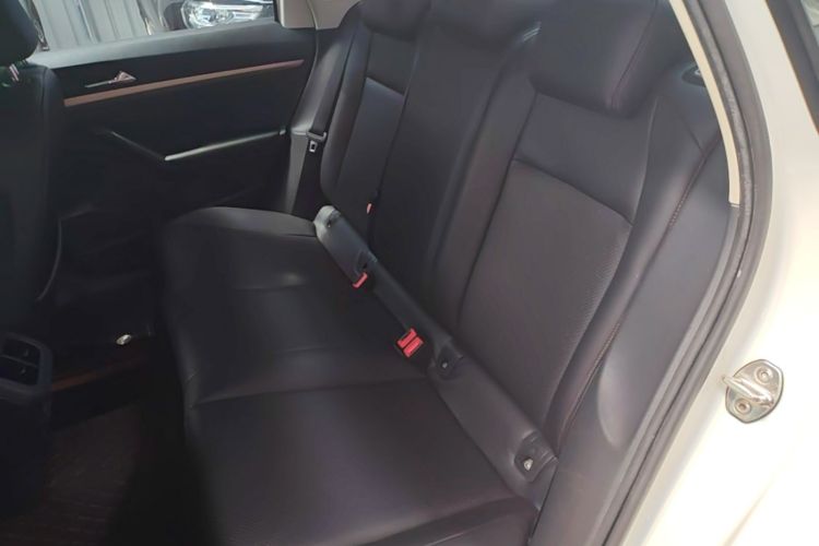 Volkswagen Lavida 2018 car image #17