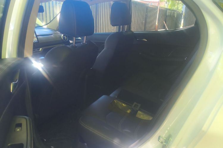 BYD Yuan New Energy 2019 car image #19