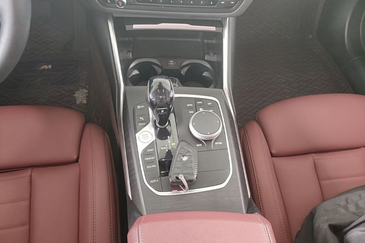 BMW 3 Series 2021 car image #14