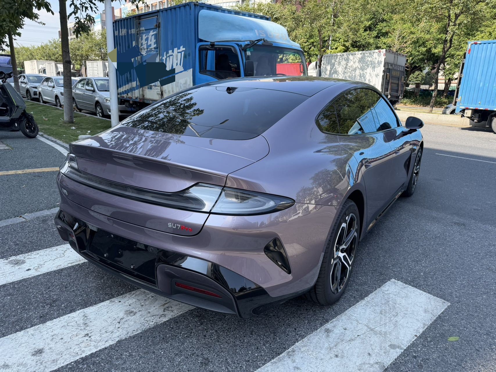 MI SU7 2025 immagine di auto #8