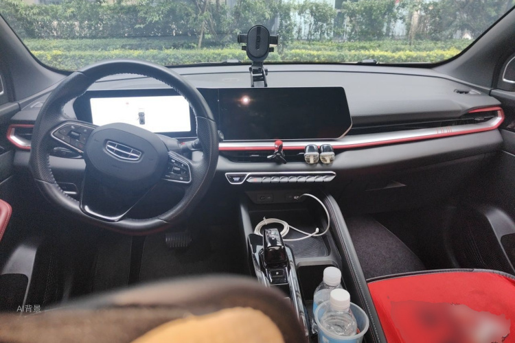 GEELY Coolray 2022 car image #11