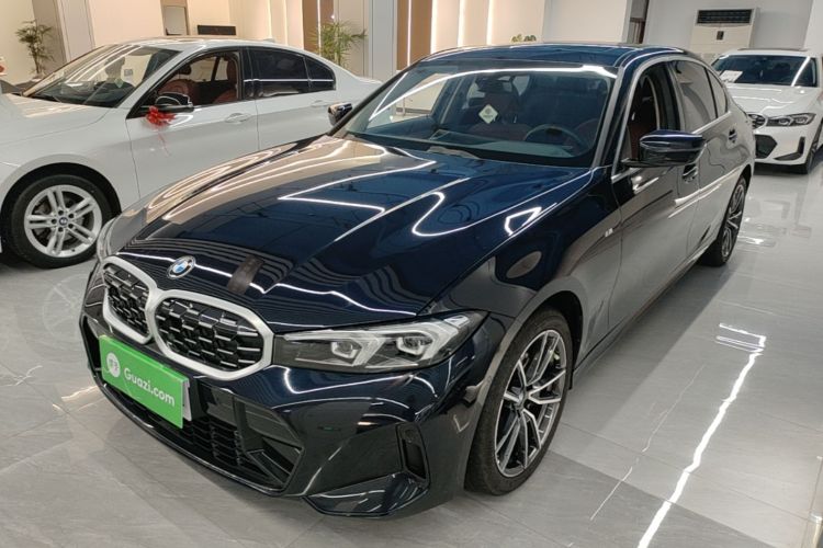 BMW 3 Series 2025 car image #2