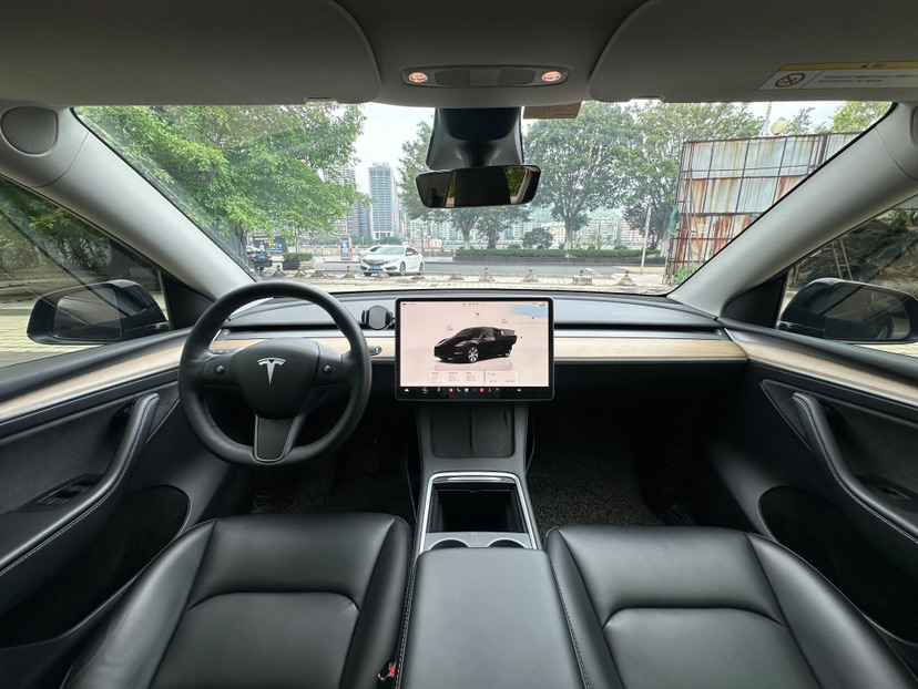 Tesla Model Y 2022 #6 Tesla Model Y 2022 car image #6