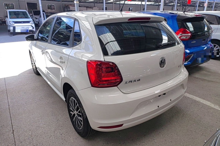 Volkswagen Polo 2018 car image #5