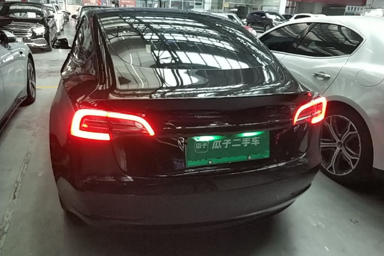 Tesla Model 3 2023 #6 Tesla Model 3 2023 car image #6