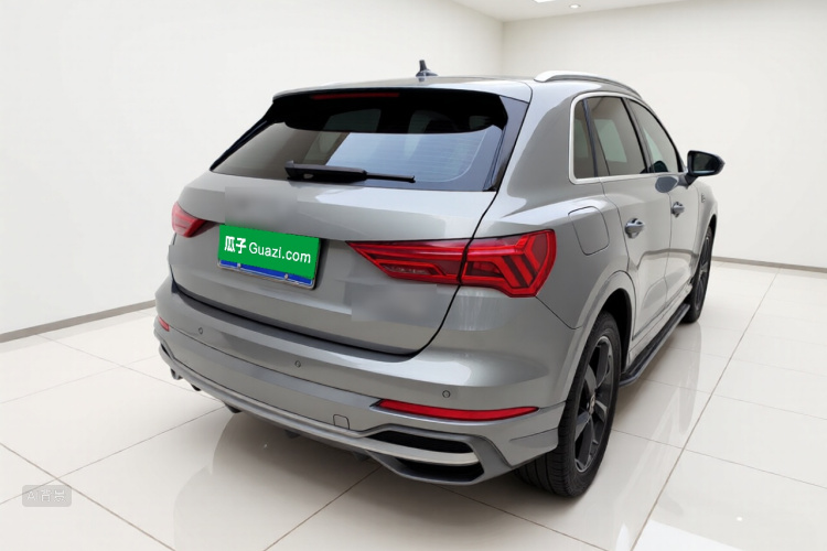 Audi Q3 2021 car image #7