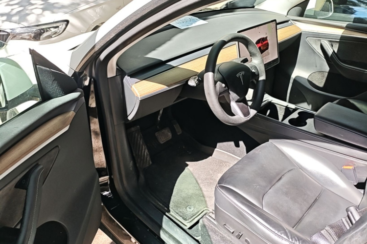 Tesla Model Y 2022 #12 Tesla Model Y 2022 immagine di auto #12